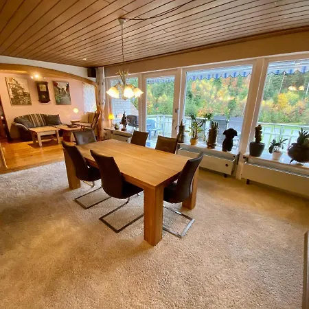 Apartment Zur Bierliebe - Mit Toller Aussicht Im Herzen Des Schwarzwaldes Hornberg